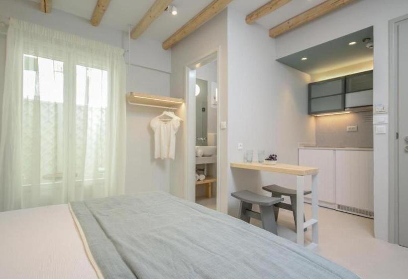 标准间, Antony Suites