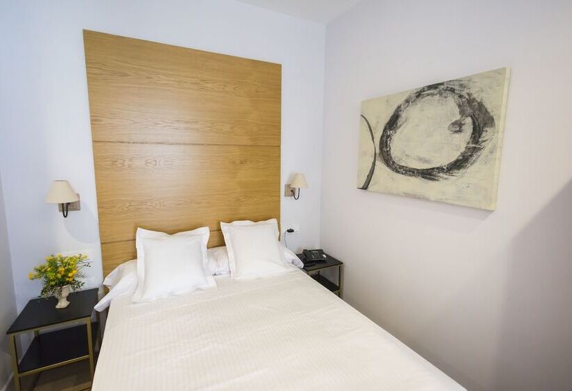 استودیوی استاندارد, Casa De La Merced Suites