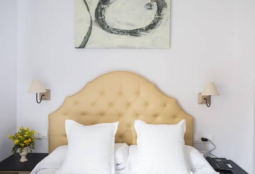 استودیوی استاندارد, Casa De La Merced Suites