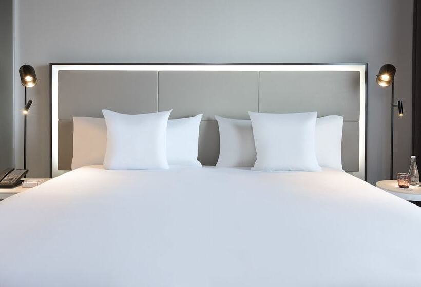 Номер Стандарт, Innside By Meliá Paris Charles De Gaulle Airport