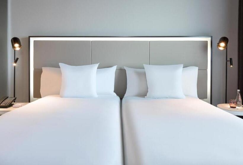 Номер Стандарт, Innside By Meliá Paris Charles De Gaulle Airport