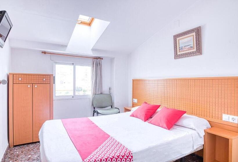 Номер Стандарт, Hostal Nova Picanya