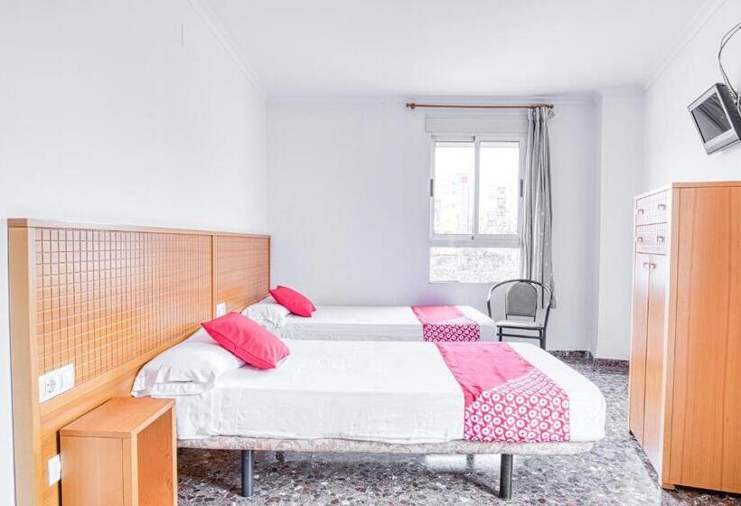 Номер Стандарт, Hostal Nova Picanya