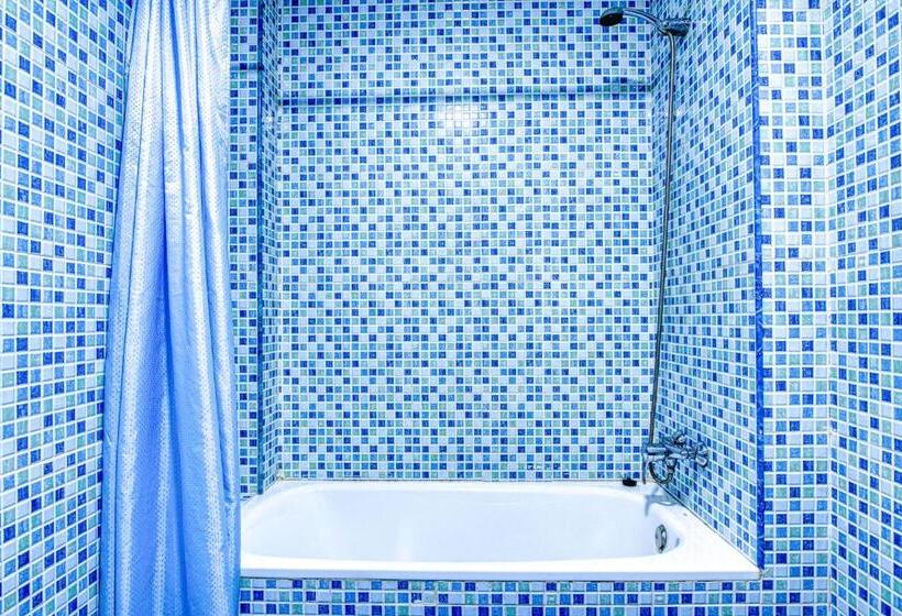 Семейный Номер, Hostal Nova Picanya