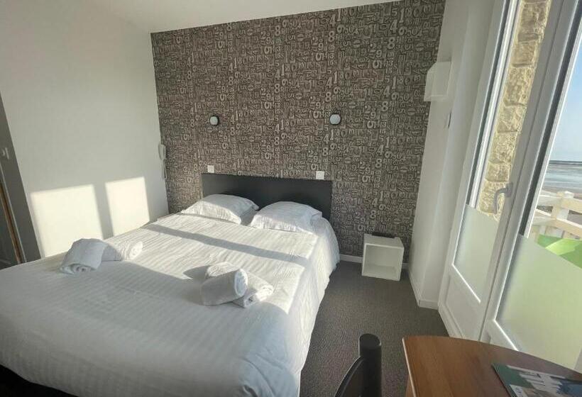 Quarto Estandar com Sacada, Le Clos Normand