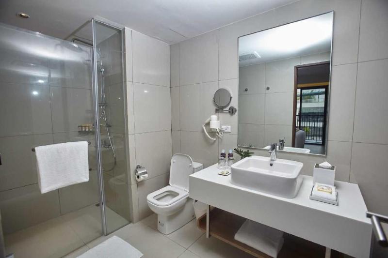 Номер Deluxe Кровать Кинг, Quest Hotel Tagaytay