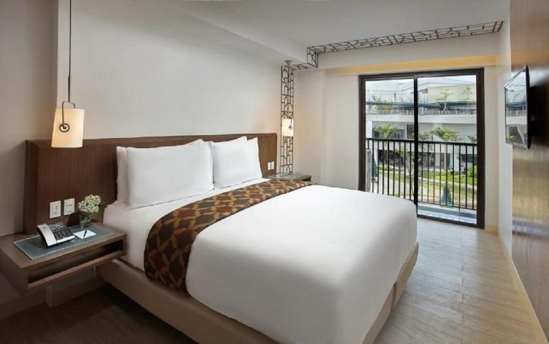 Люкс, Quest Hotel Tagaytay