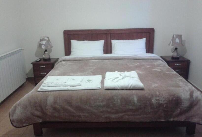 2 Bedroom Apartment Garden View, Samar Resort Apart