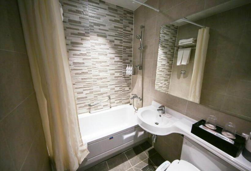Quarto Triplo Estandar, Dormy Inn Express Seoul Insadong