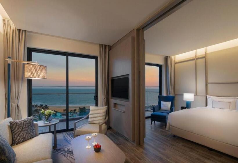 سوییت جونیور با چشم‌انداز دریا, Melia Ho Tram Beach Resort