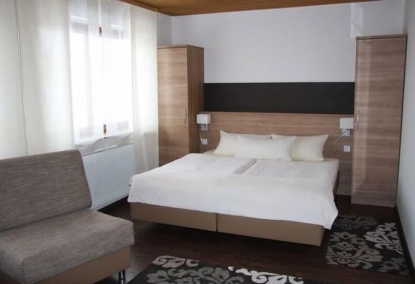 Номер Стандарт, Landgasthof Lowen