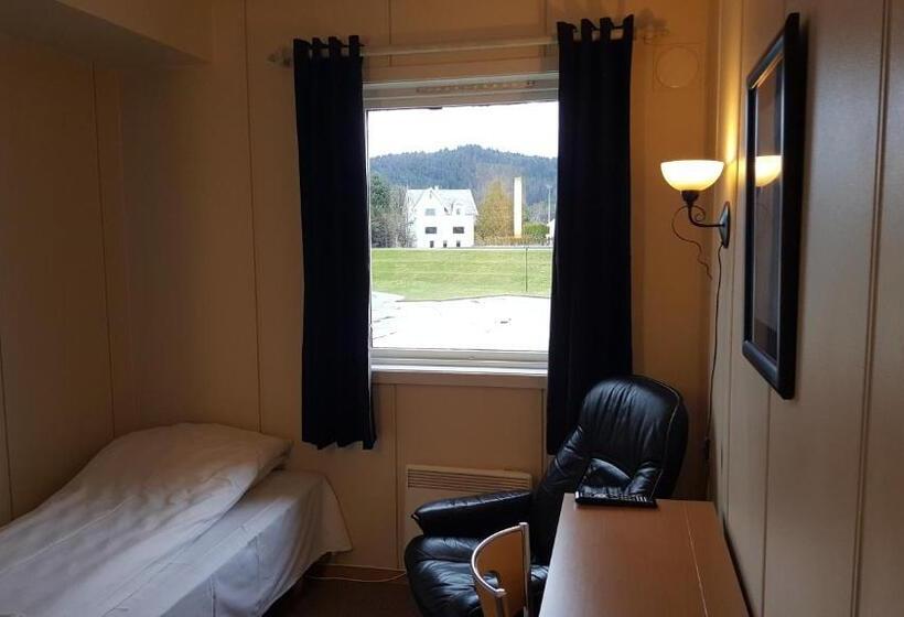 Quarto Estandar Individual, Skeisvang Gjestgiveri