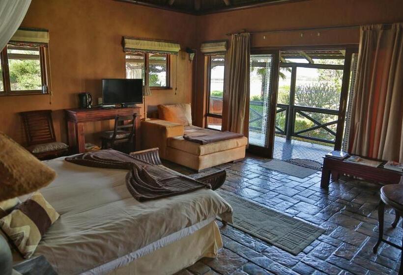Люкс, Waterside Lodge