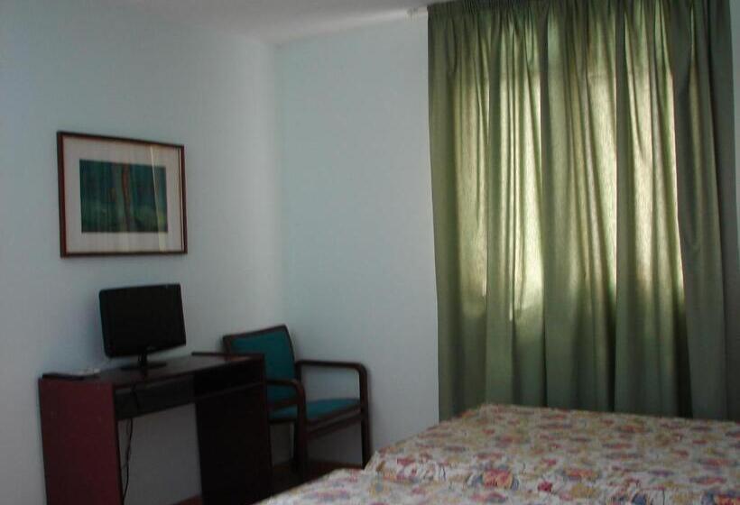 اتاق استاندارد, Hostal Del Ripollès