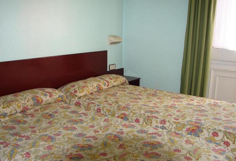 اتاق استاندارد, Hostal Del Ripollès