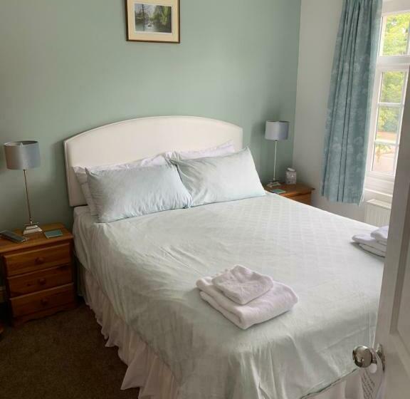 اتاق استاندارد با تخت بزرگ, Leverton House