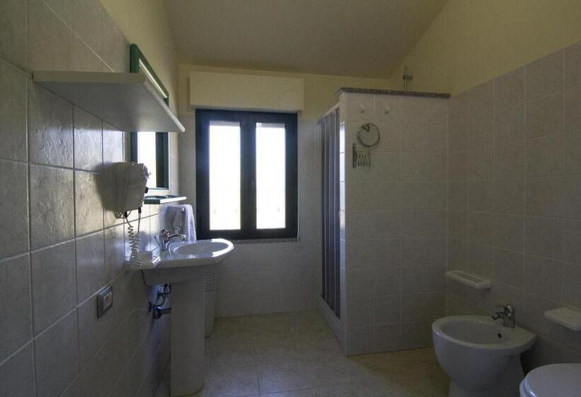 اتاق استاندارد سه نفره, Agriturismo Sa Rocca