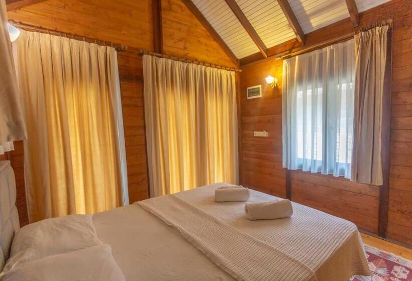 Номер Стандарт Вид на Сад, Sea Valley Lodge