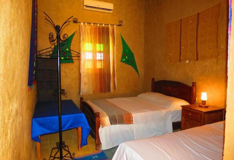 Номер Стандарт Трехместный, Hôtel Riad Tadarte Familier