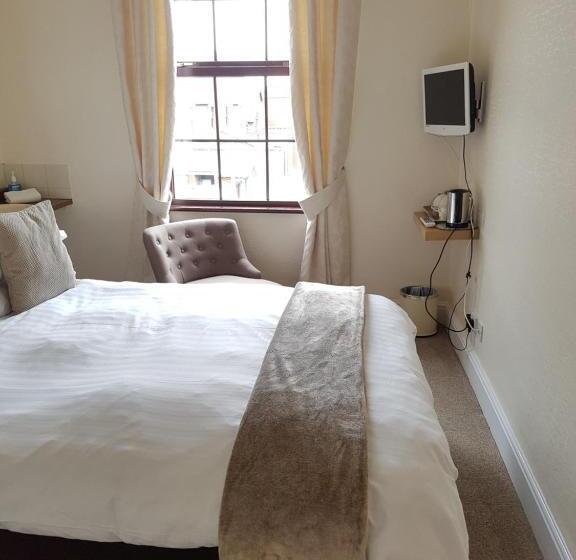 Standard room with outdoor bath, Glen Garth Guest House