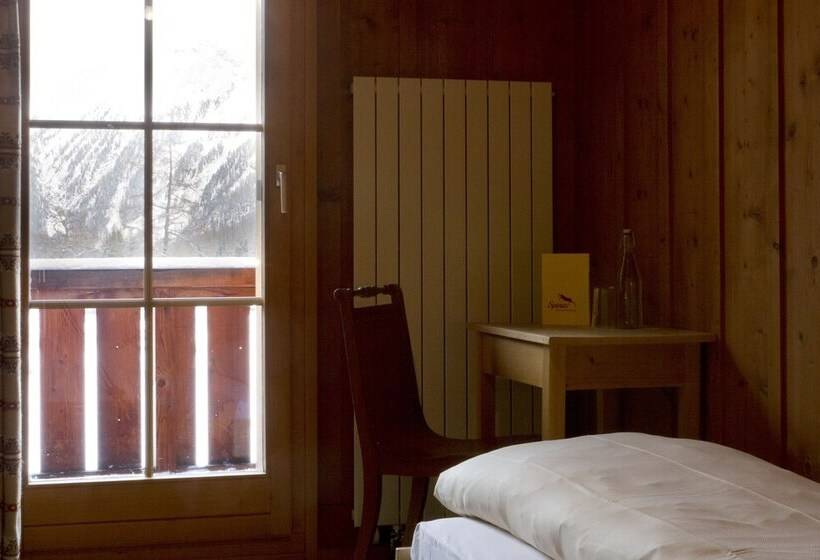 标准单人间共用浴室, Gasthaus Spinas