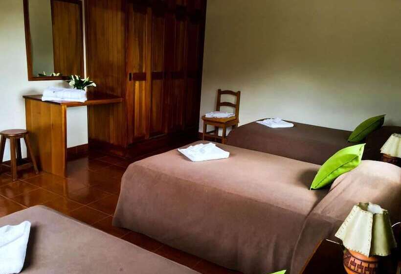اتاق استاندارد سه نفره, Posada Las Tres Marias
