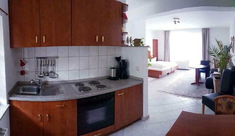 Студия Стандарт, Urlaubspension 'hohes Rott' Und Apartmenthaus