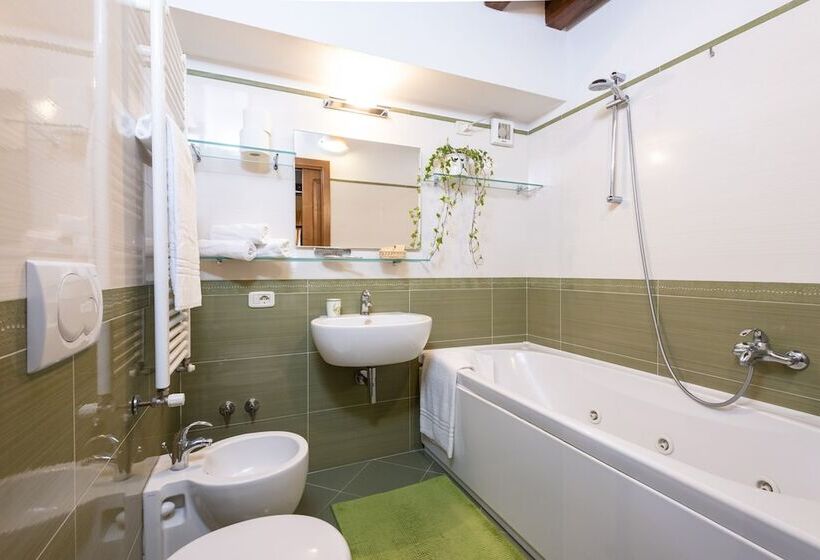 １ベッドルームアパートメント, Agriturismo La Rombaia