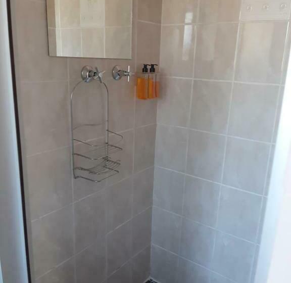 Люкс, Croeso Guest House