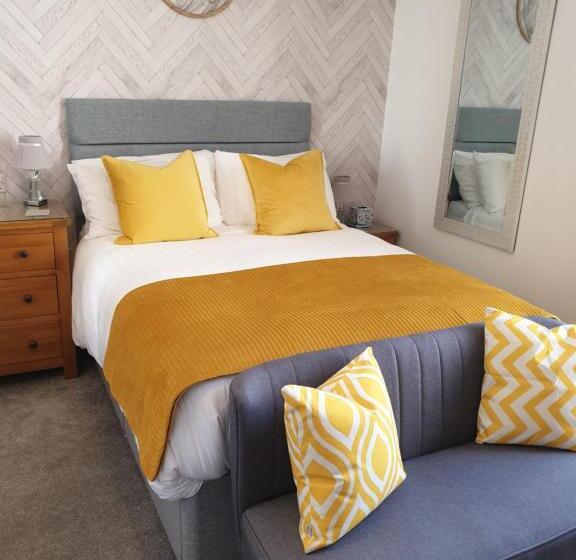 Quarto Estandar, Glascoed Guest House