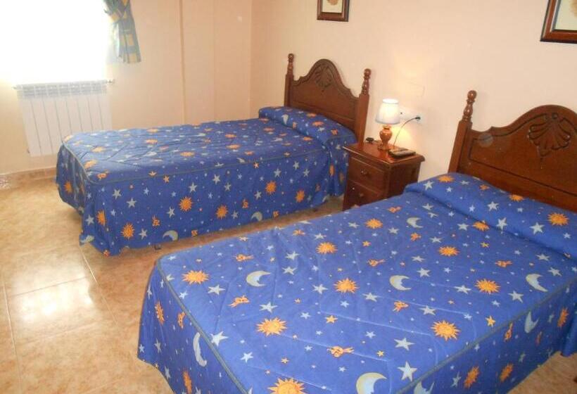 Номер Стандарт, Hostal El Polígono
