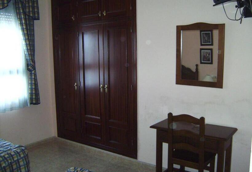Номер Стандарт Индивидуальный, Hostal El Polígono