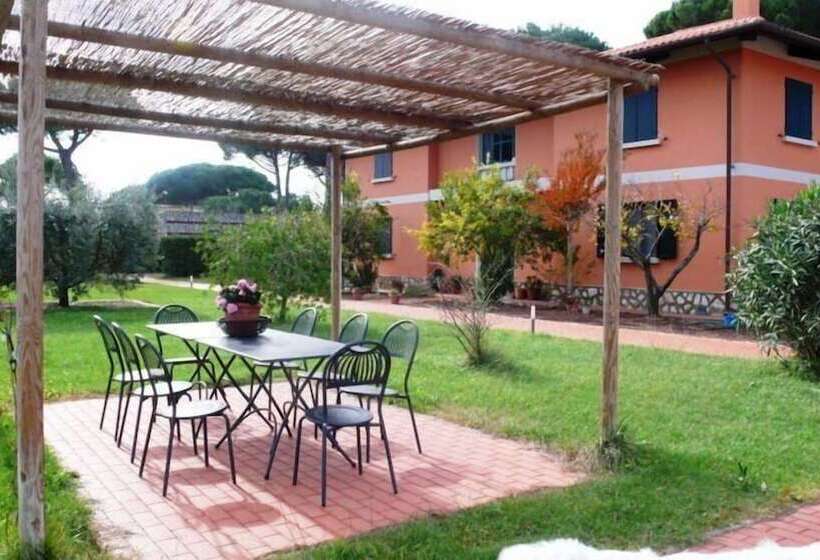 Апартаменты 3 Спальни, La Fattoria Di Tirrenia