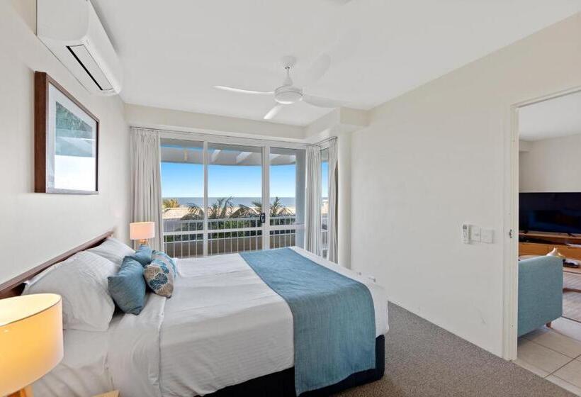 Апартаменты 2 Спальни, La Mer Sunshine Beachfront