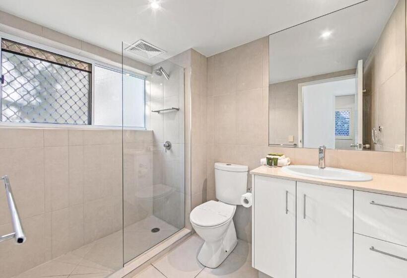 Апартаменты 2 Спальни, La Mer Sunshine Beachfront