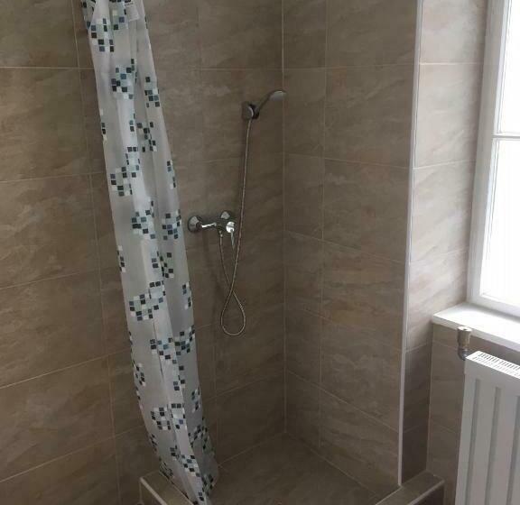 اتاق استاندارد, Kiss Villa