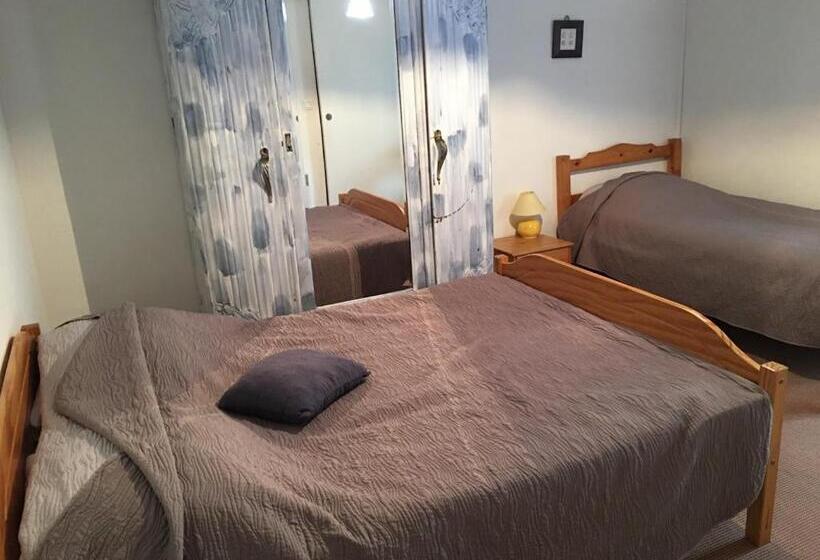 اتاق استاندارد سه نفره, La Ferme Antoinette