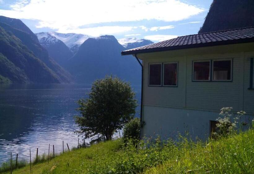 ２ベッドルームアパートメント, Visit Undredal
