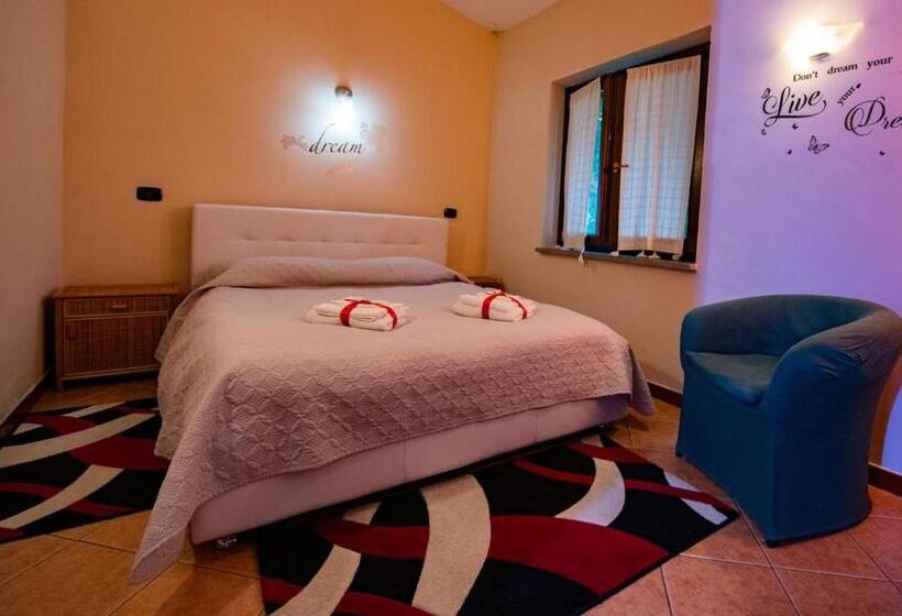 Номер Стандарт, Il Borgo Sul Lago