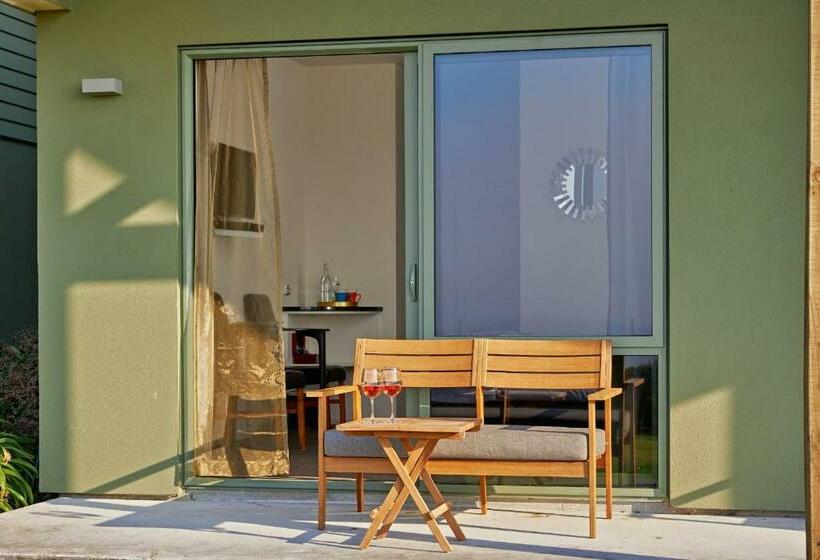 Студио Стандарт Кровать Кинг, Koura Bay Golf Resort
