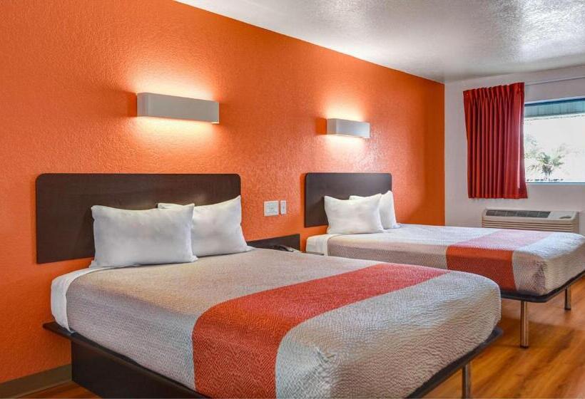스탠다드 룸, Motel 6moultrie, Ga