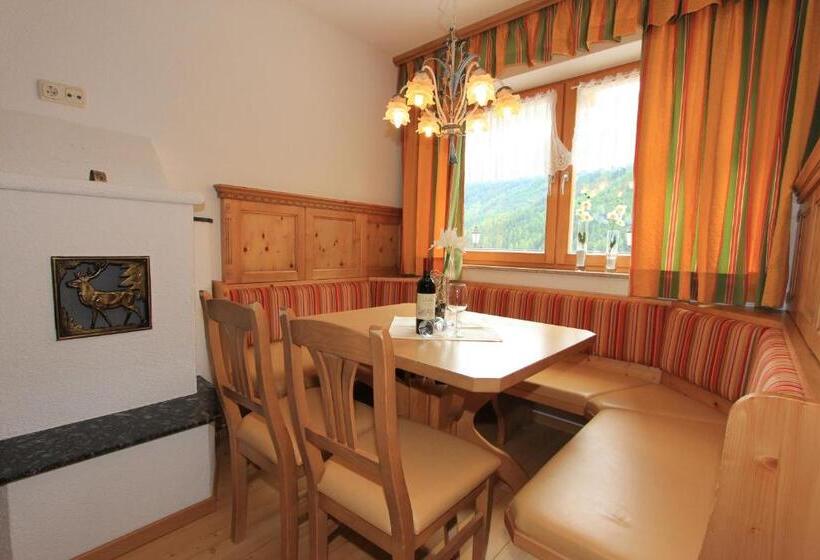Apartamento 2 Dormitórios, Landhaus Lechthaler