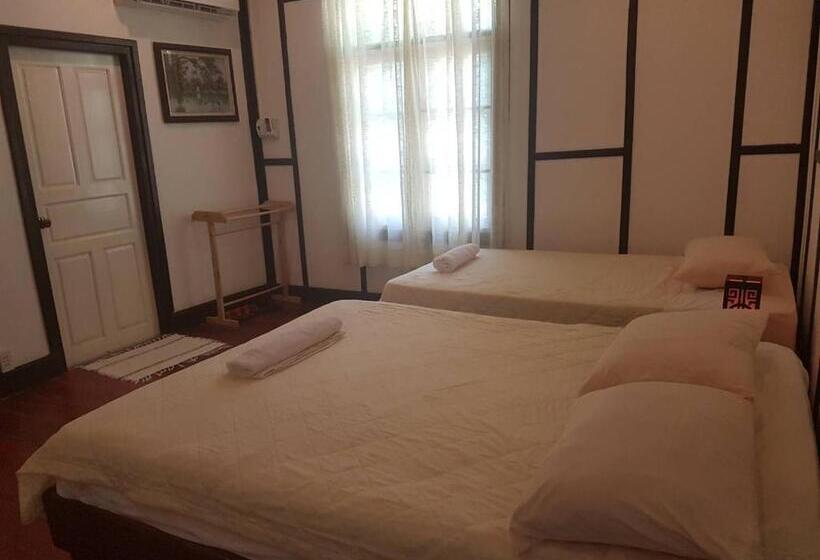 Семейное Бунгало, Villa Thakhek