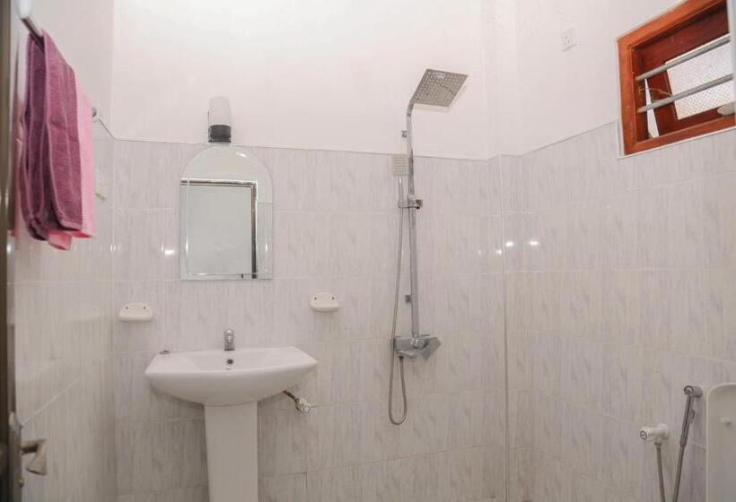 Habitación Estándar Cama King, Tithira Guest House