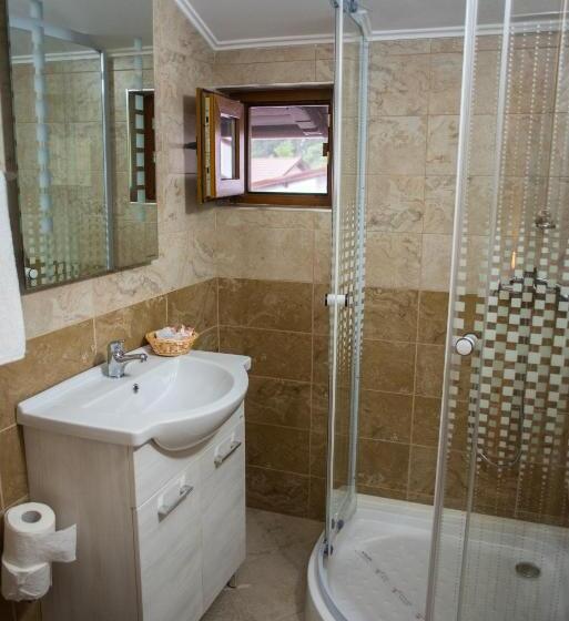 غرفة قياسية, Cabana Schiori