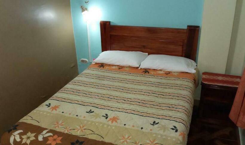 اتاق اکونومی, Hostal Otavalos Inn Hostel