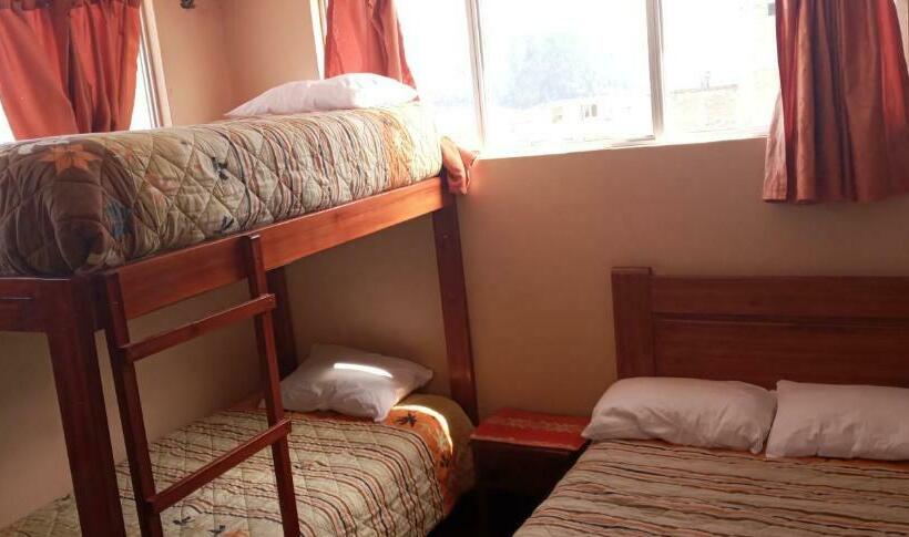 اتاق کلاسیک چهارنفره, Hostal Otavalos Inn Hostel