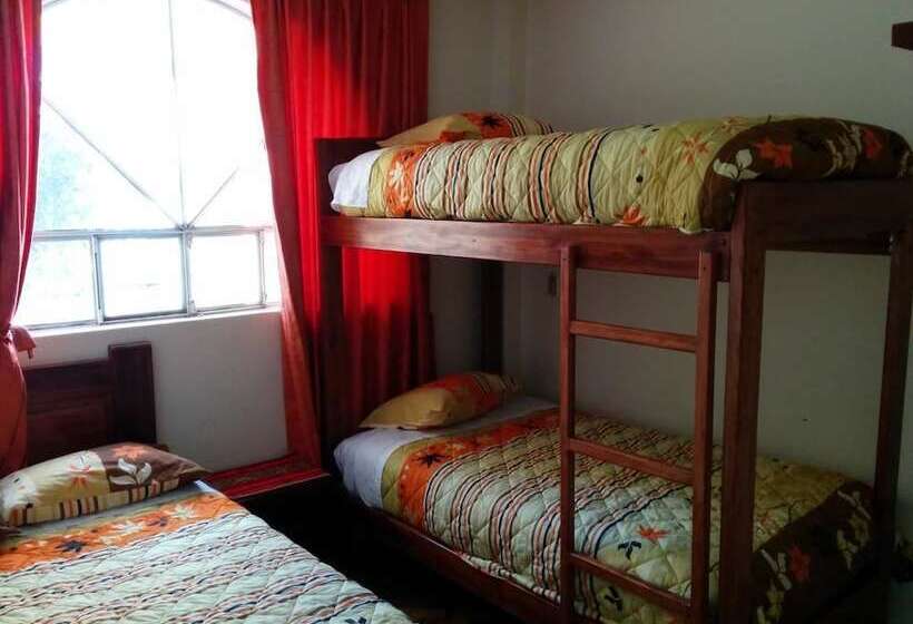 اتاق استاندارد سه نفره, Hostal Otavalos Inn Hostel