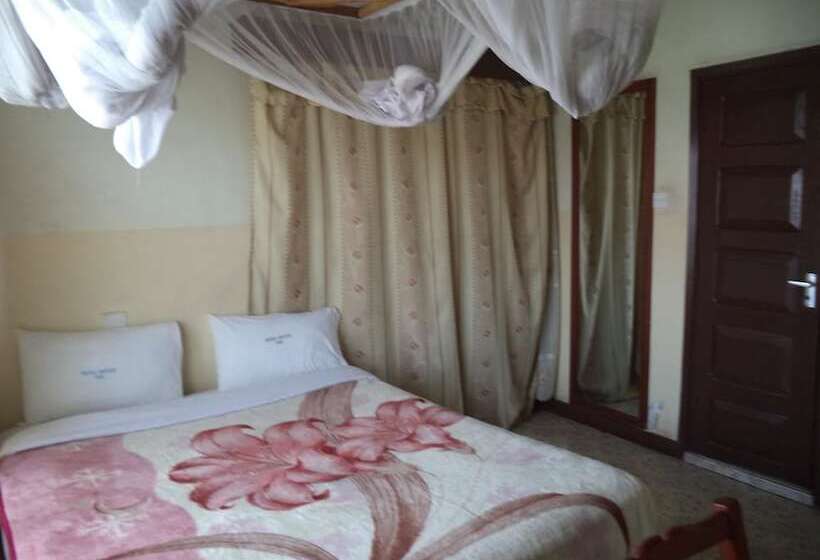 디럭스 룸, Meru House Inn
