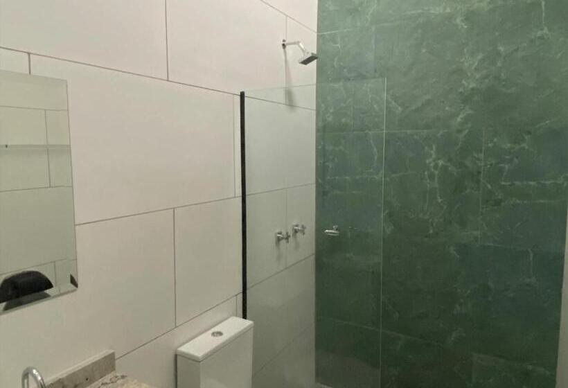스위트, Chateau Motel Campinas
